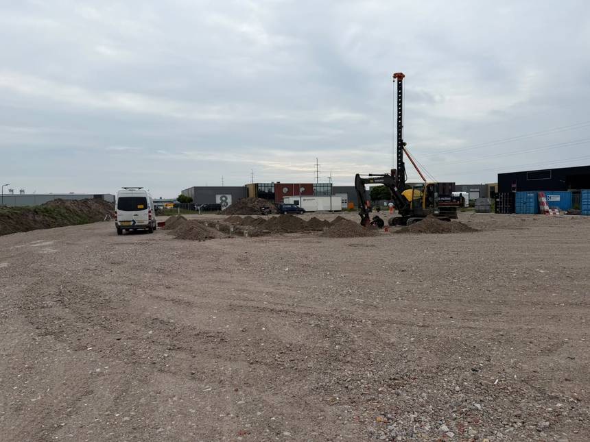 Grondwerk op een bouwterrein in Flevoland